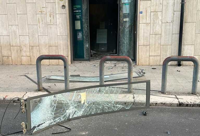 Esplosione a San Ferdinando di Puglia: banditi assaltano un bancomat ma fuggono a mani vuote