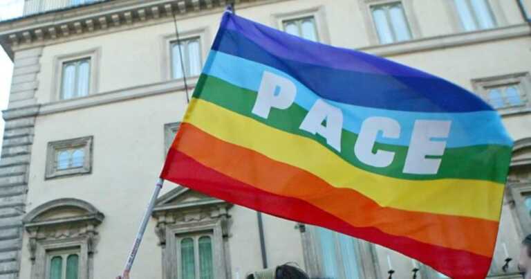 Brindisi, i No G7 ai residenti nella zona rossa: «Esponete bandiere della pace contro i guerrafondai»