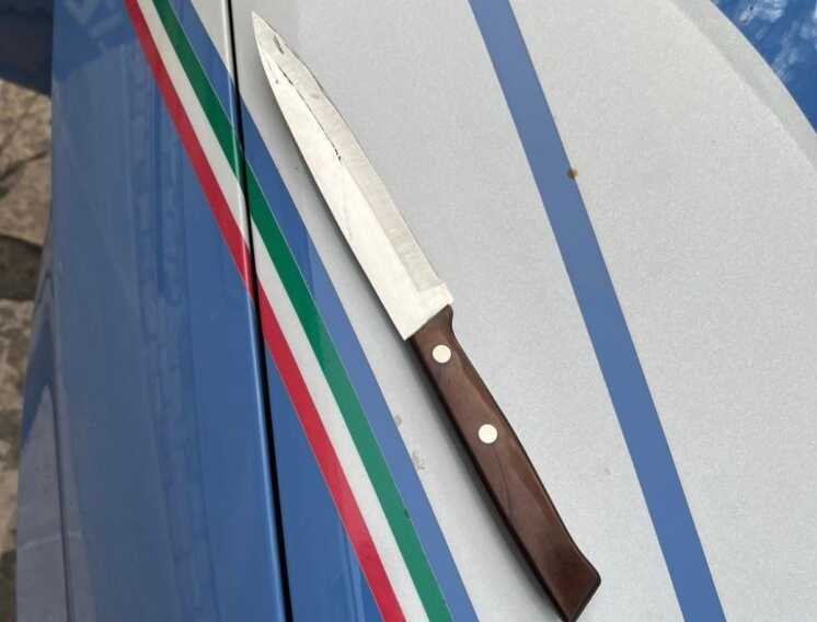 Pretende più metadone e minaccia con un coltello il personale del Ser.D.: 42enne arrestato a Matera