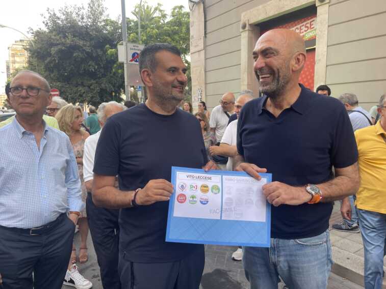 Bari al ballottaggio, Leccese chiude la campagna elettorale: «Votiamo per continuare a crescere» – VIDEO