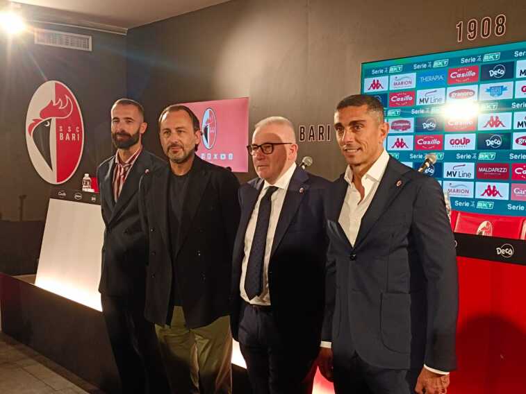 Stagione finita a Bari, squadra in vacanza: futuro incerto per il ds Magalini e mister Longo