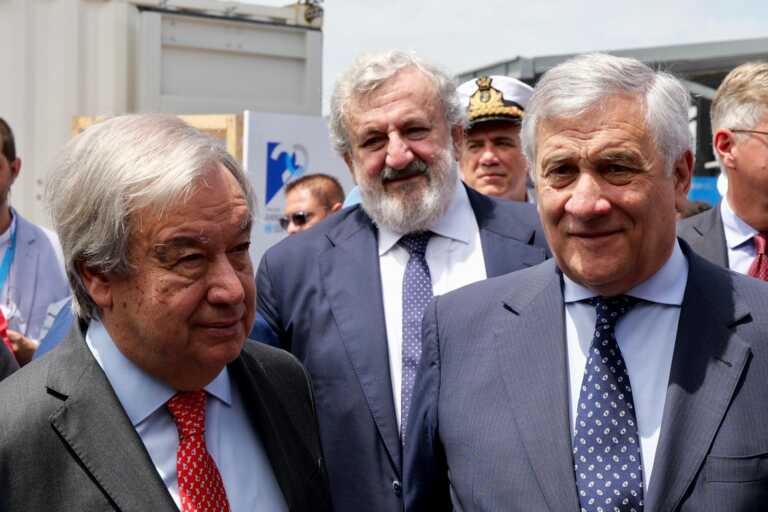 Brindisi, Emiliano con Guterres e Tajani alla Base Onu: «Un polo di eccellenza per l’Italia» – VIDEO