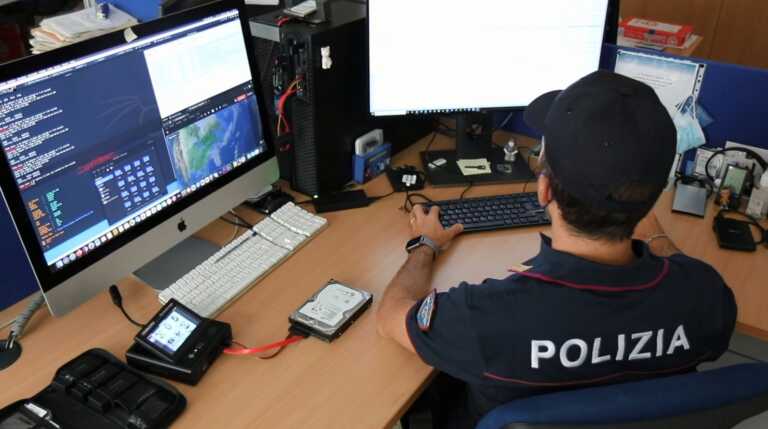 Galleria foto 'Arresti per pedopornografia in tutta Italia, video di abusi anche da Foggia' - foto 1