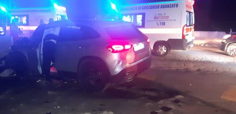 Incidente sulla rotatoria di Montegrosso: trasportati in ospedale due coniugi di Andria