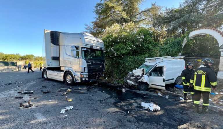 Scontro tra un tir e un furgone sulla strada tra Noci e Alberobello: tre persone ferite
