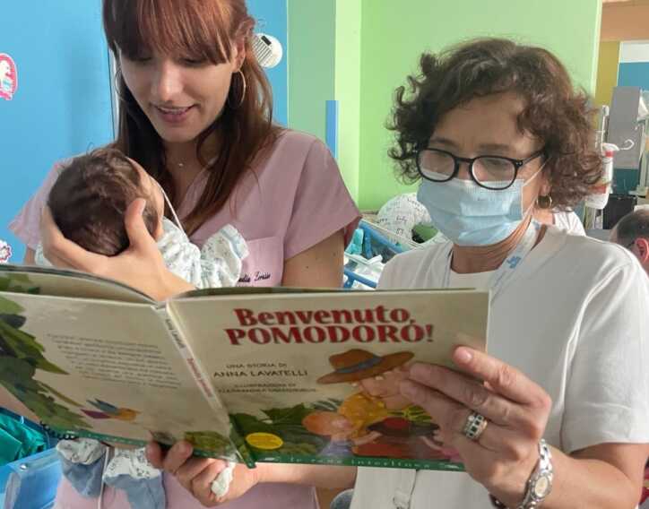 Bari, una libreria per i piccoli della Neonatologia del Policlinico: legame più forte tra genitori e bimbi