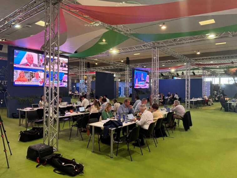 G7, il media centre in Fiera del Levante: tra misure di sicurezza, calciobalilla e una stanza per pregare