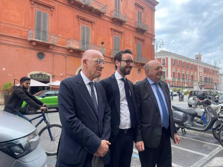 Pichetto Fratin a Bari: «Prosegue l’impegno per la decarbonizzazione dell’ex Ilva»