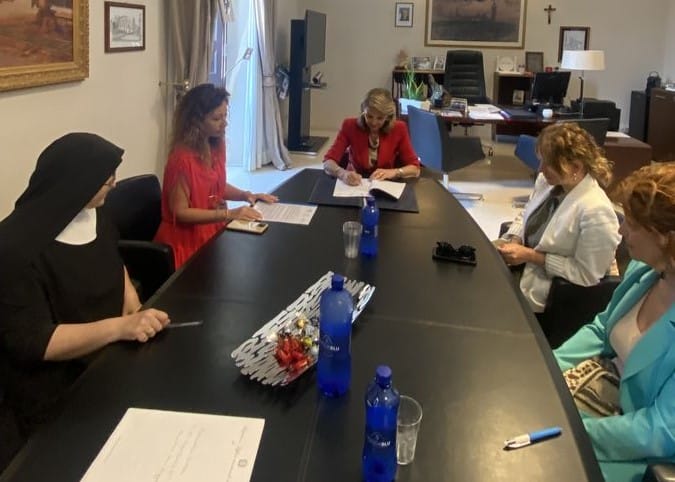 Ragazzi difficili dalle suore per diventare guide turistiche nei luoghi di culto: intesa a Barletta