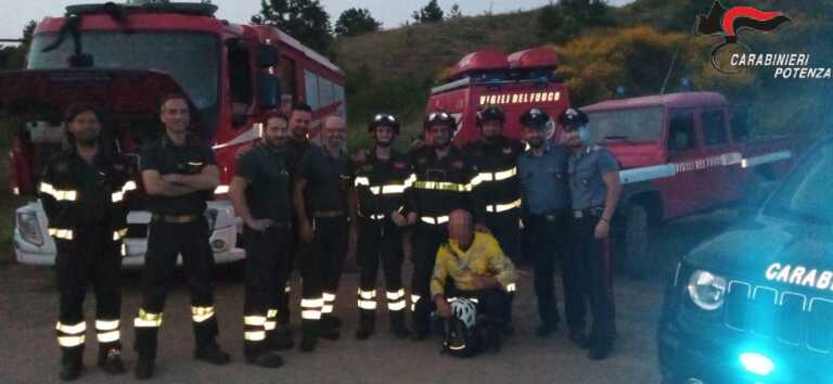 Marsiconuovo, ciclista 60enne si perde in una zona impervia: salvato da carabinieri e vigili del fuoco