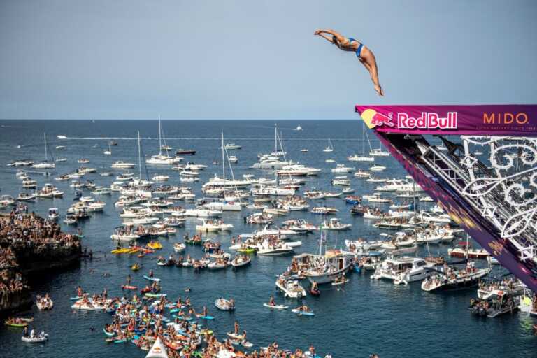 Torna a Polignano lo spettacolo dei campioni mondiali di tuffi