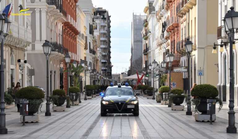Vende immobili pignorati e si intasca illecitamente 270 mila euro: arrestato avvocato tarantino