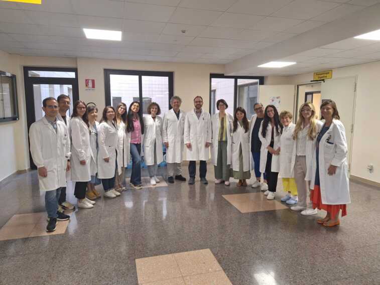 Tumori, bloccare la resistenza ai chemioterapici aumenta l’efficacia della terapia: la ricerca del De Bellis – VIDEO