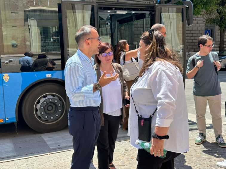 Foggia, ecco 42 nuovi autobus a metano: «Il trasporto pubblico locale diventa sostenibile»