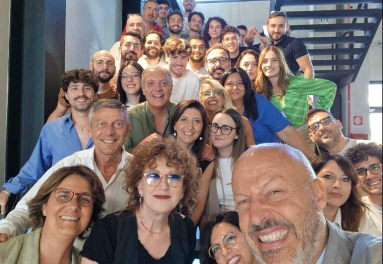 Gravina, Fiorella Mannoia in Murgia Valley per preparare il nuovo tour “Sinfonica” – VIDEO