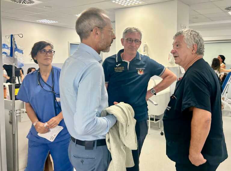 Incendio al Policlinico di Bari, Sanguedolce: «Entro le 20 riapre il pronto soccorso» – VIDEO
