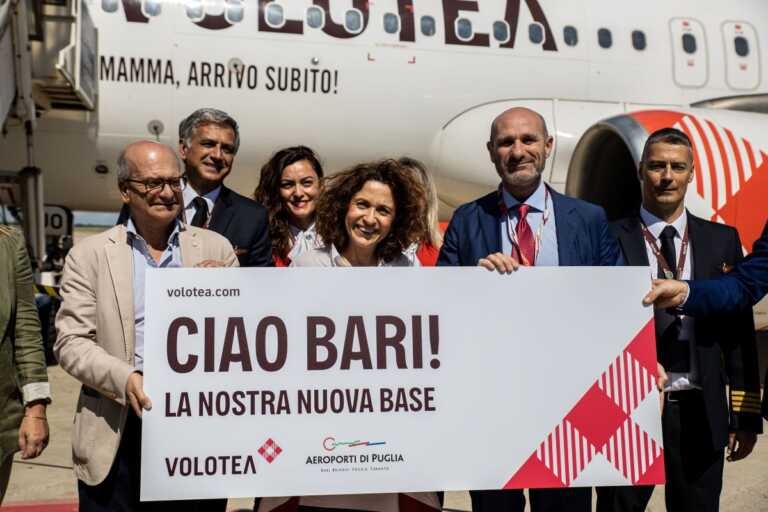Bari, otto nuovi collegamenti con Volotea: la compagnia inaugura una base operativa a Palese