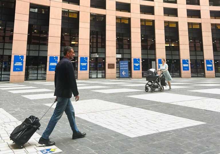Decaro a Strasburgo: «Comincia una nuova avventura. In Europa per la nostra storia e il nostro futuro»