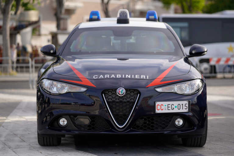 Milano, arrestati per corruzione il generale dei carabinieri Oreste Liporace e l’imprenditore Ennio De Vellis