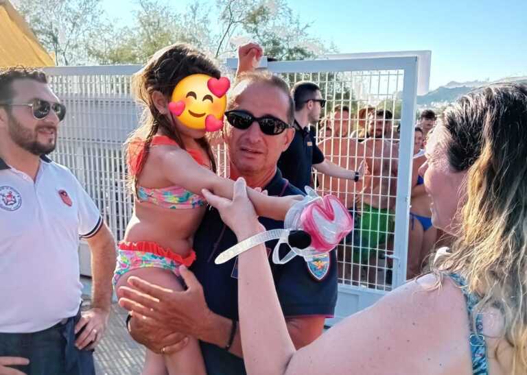 Gallipoli, bimba di sei anni si perde in spiaggia: ritrovata dalla Polizia. Aveva percorso 2,5 km