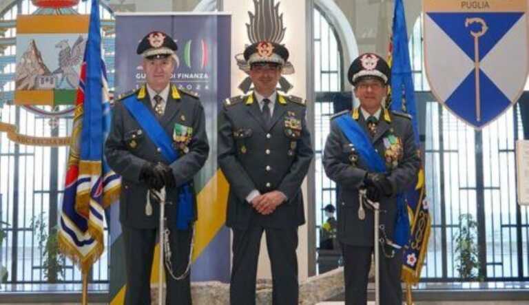 Galleria foto 'Guardia di finanza, cambio al vertice del Comando regionale Puglia: Dell’Agli subentra a Favia' - foto 1