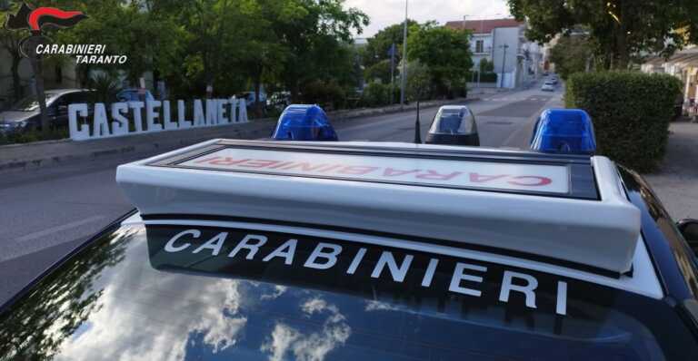 Coltiva marijuana nel giardino di casa: arrestato un 43enne a Castellaneta