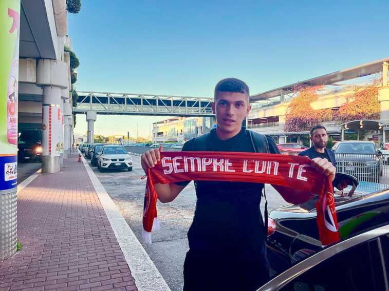 Bari, ecco Favasuli: «Non vedo l’ora di essere allo stadio»