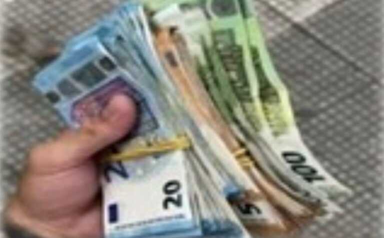 Droga e banconote false da Napoli a Trani: gli “ordini” avvenivano online. Due arresti