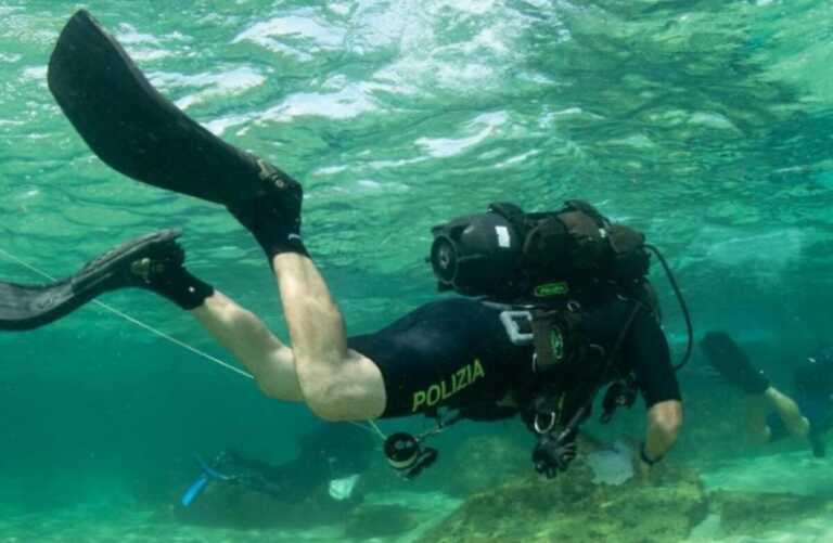 Torre a Mare, i sommozzatori della polizia di stato impegnati nella giornata “Fondali puliti” – FOTO
