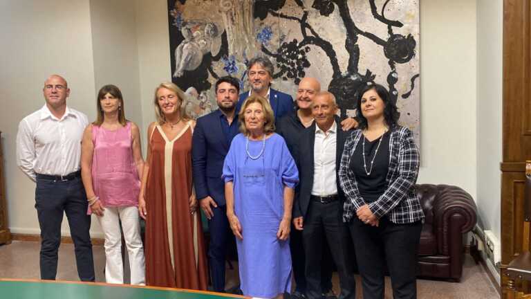 Giunta ad alta tensione a Lecce: Roberto Anguilla vice e tre donne con Adriana Poli Bortone