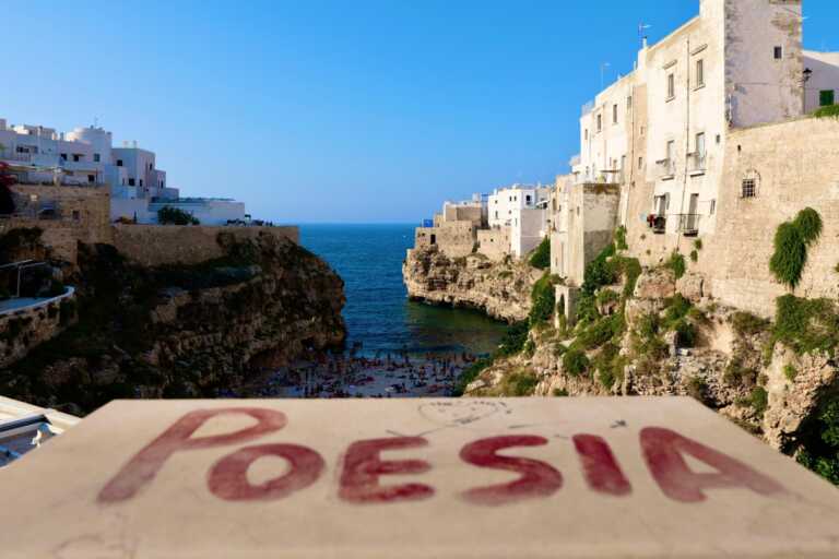 Il festival “Il Libro Possibile” dona 120 volumi alla biblioteca “Raffaele Chiantera” di Polignano a Mare