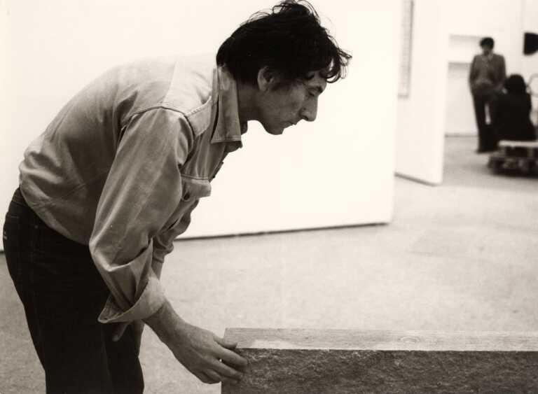 Il museo MAXXI di Roma celebra Giovanni Anselmo: in mostra “Oltre l’orizzonte”