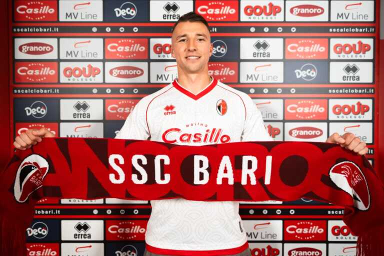 Bari, l’attaccante statunitense è già a Roccaraso: Andrija Novakovich arriva in prestito dal Venezia
