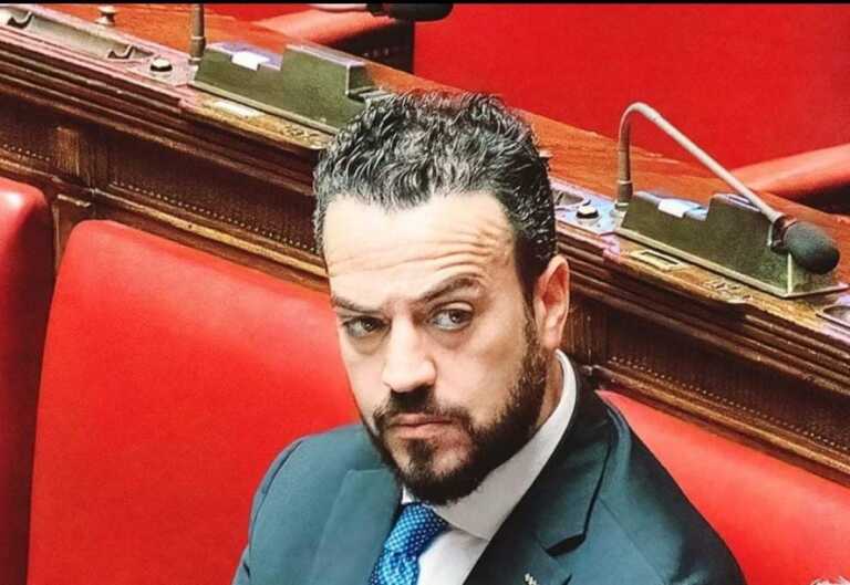 Calcio, il deputato Donno esalta il Lecce: «Un’altra salvezza sarebbe storica»