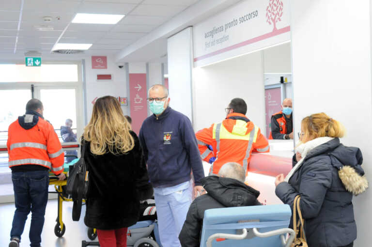 Policlinico di Bari in tilt, posti letto ridotti e personale sotto stress