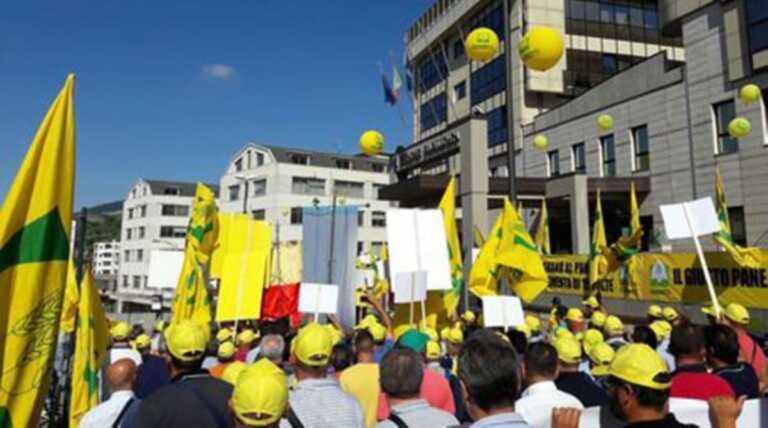 Siccità, sit-in della Coldiretti a Potenza: «Ora misure straordinarie»