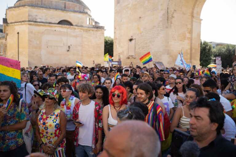 Salento Pride torna a Lecce il 6 luglio: fra gli ospiti Danilo Bertazzi, il Tonio Cartonio della Melevisione – FOTO