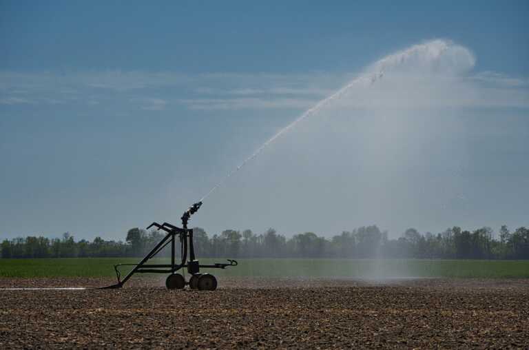 Crisi idrica in Puglia, approvato piano d’emergenza. Pentassuglia: «Usate l’acqua con parsimonia» – VIDEO