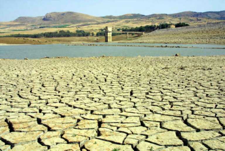 Siccità, la Basilicata chiederà lo stato di emergenza: «Consentirà di affrontare meglio la crisi» Siccità, la Basilicata chiederà lo stato di emergenza: «Consentirà di affrontare meglio la crisi»