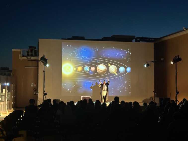 Al teatro Radar di Monopoli la festa delle arti sul roof garden: cineforum, astronomia, musica e stand up comedy