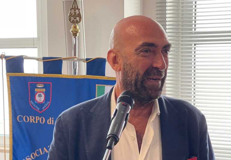 Bari, alla vigilia della proclamazione Leccese incontra Amiu: «Presto gli operatori ecologici di quartiere»
