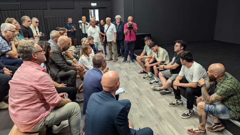Galleria foto 'Bari, Leccese porta la giunta in periferia: «Ascoltiamo dai cittadini i problemi dei quartieri»' - foto 1