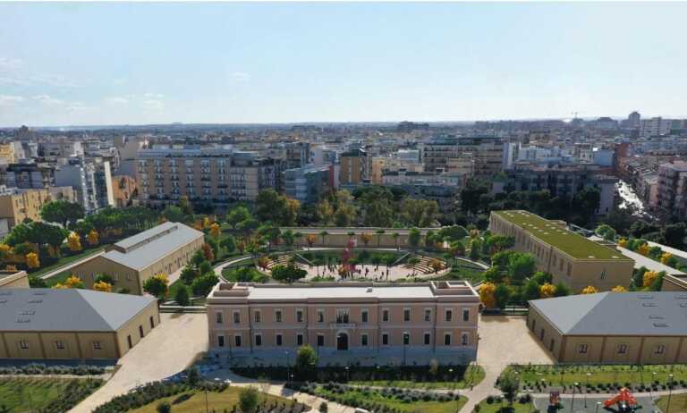 Bari, sopralluogo di Leccese nell’ex Caserma Rossani: proseguono i lavori per il tetto verde