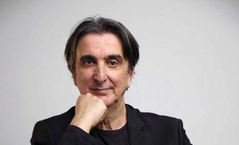 “Riscoprendo… Sergio Endrigo” con il cantautore barese Dario Skèpisi al Castello di Ceglie del Campo