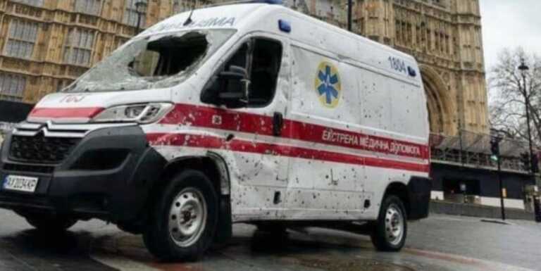 Ucraina, sarà esposta a Bari l’ambulanza mitragliata dall’esercito russo a Kharkiv