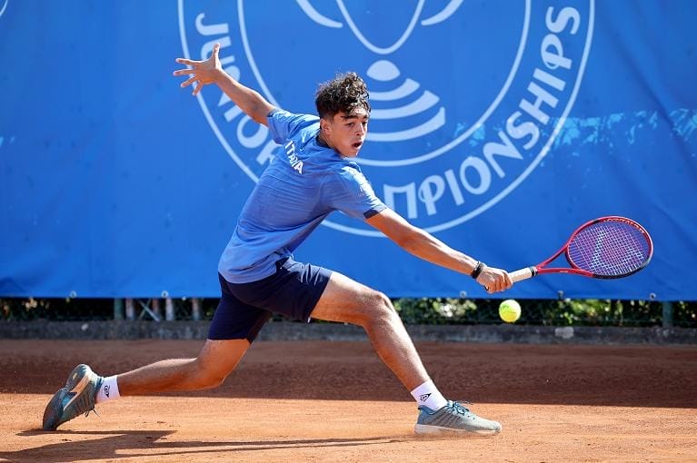Tennis, il martinese Basile è nella storia a 17 anni: fermato solo dal numero 1