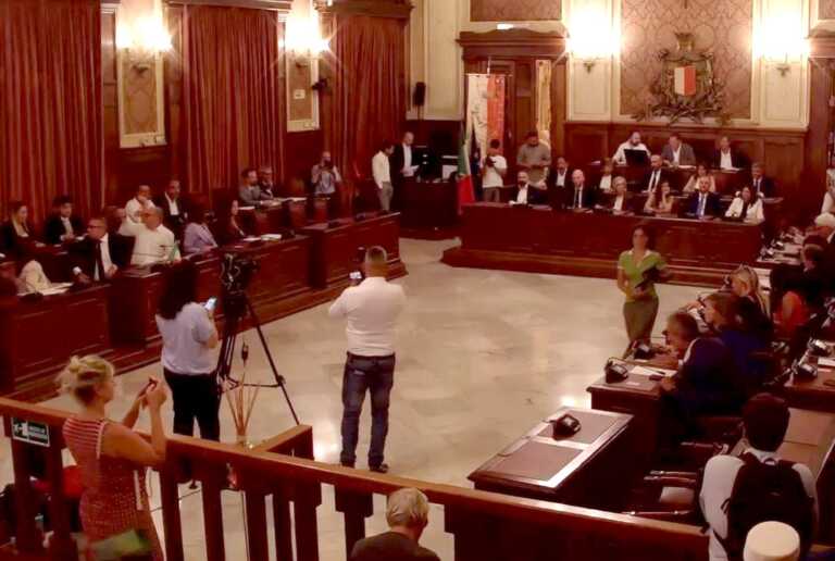 Consiglio comunale di Bari: resta in bilico la posizione dell’assessore in quota M5s