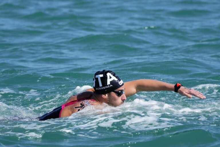 Parigi 2024, Acerenza quarto nella 10 km di nuoto: «Ho dato tutto. La Senna? Non mi ritufferei»