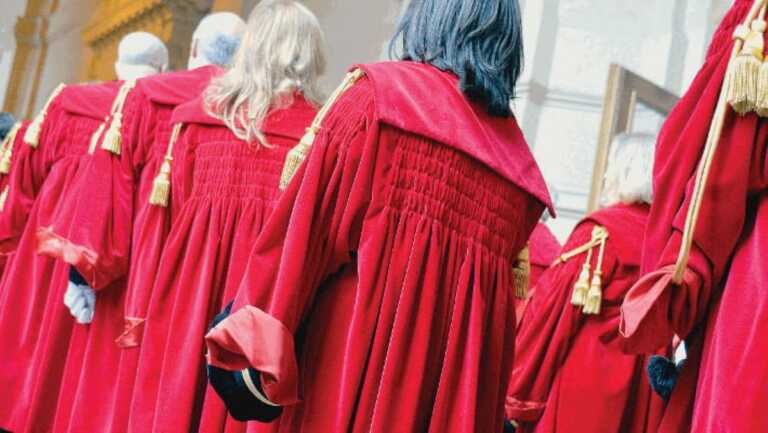 Galleria foto 'Frasi sessiste in una Manuale di Diritto, le donne magistrato: «Sconcertante»' - foto 1