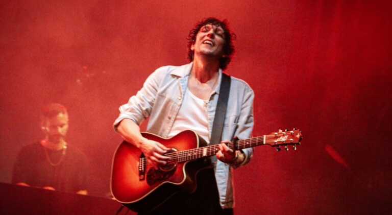 La Notte della Taranta 2026, sarà Ermal Meta il Maestro Concertatore: «Il Mediterraneo sarà un racconto di pace»